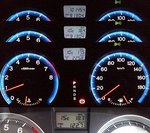 �X�g���[��