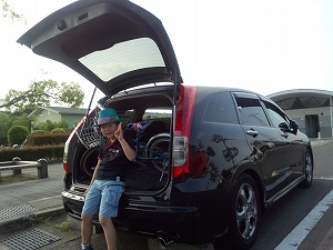 �X�g���[��