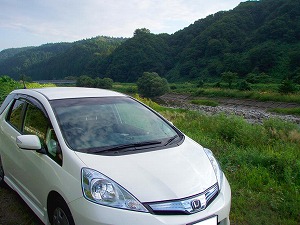 フィット シャトル