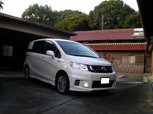 フリード スパイク