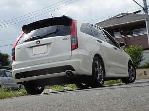 �X�g���[��