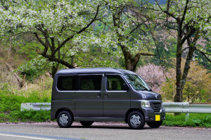 �o���X �z�r�I