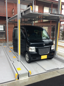 �o���X �z�r�I