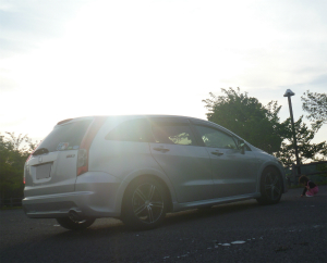 �X�g���[��