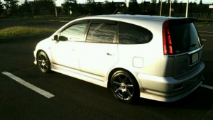 �X�g���[��