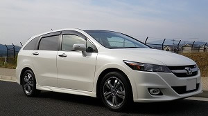 �X�g���[��