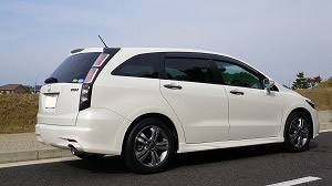 �X�g���[��