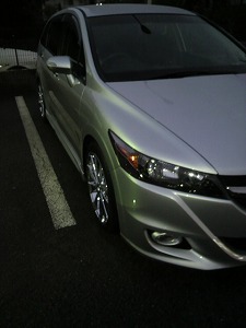 �X�g���[��