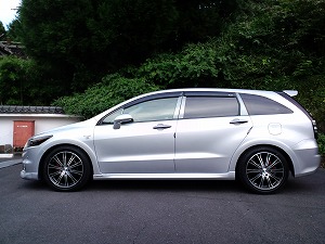 �X�g���[��