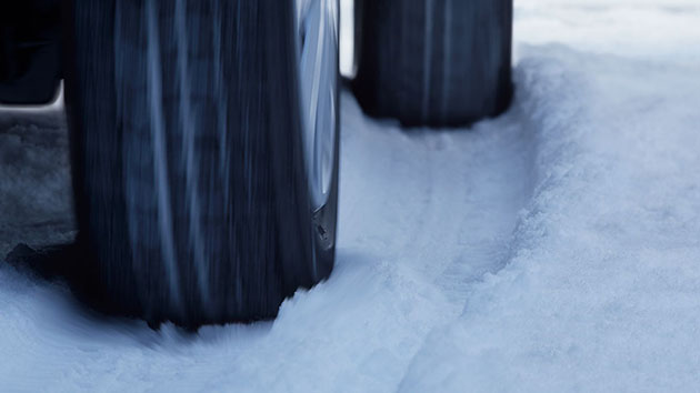 車いすの進路を自動で補正